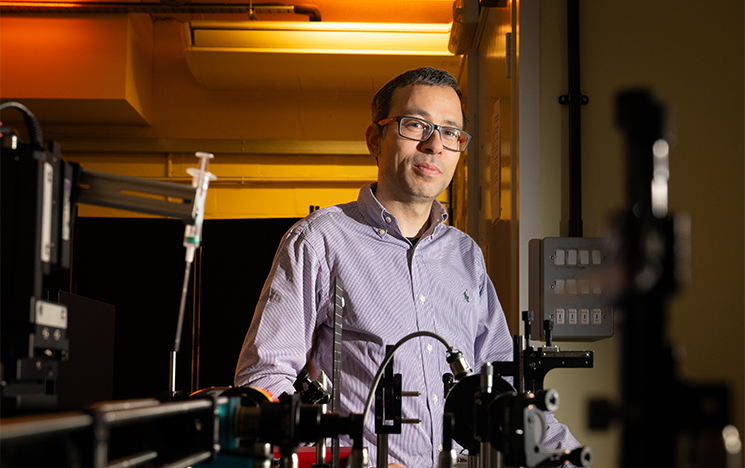 A profile image of Dr Rodrigo Aviles-Espinosa