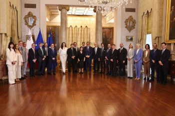 Event attendees with the President at San Anton Palace
